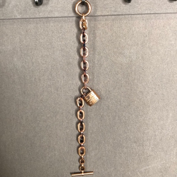 Authentic Micheal Kors Bracelet - Picture 7 of 8